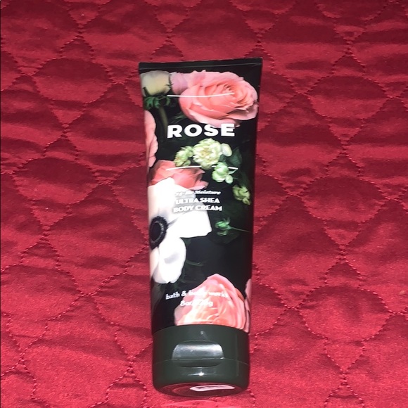Bath and body works Rose - Picture 2 of 4